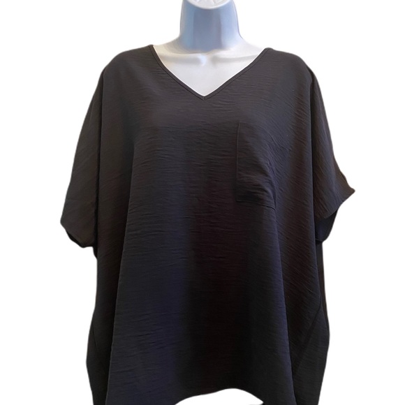 NEW! Zenana black vneck long top M - Picture 2 of 6